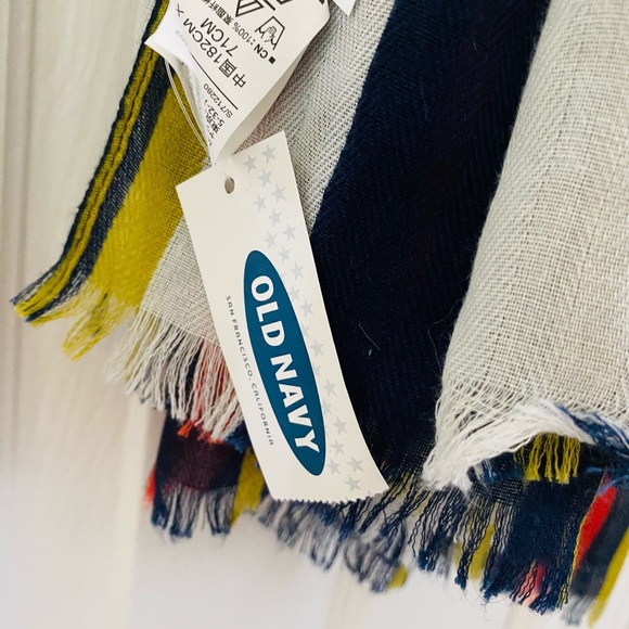 4 for $10 NWT Old Navy Scarf - Picture 2 of 2